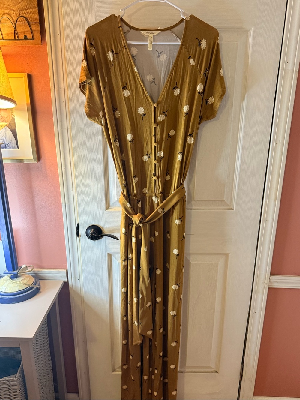 Women’s Floral Belted romper - Mustard w/flowers, sz small